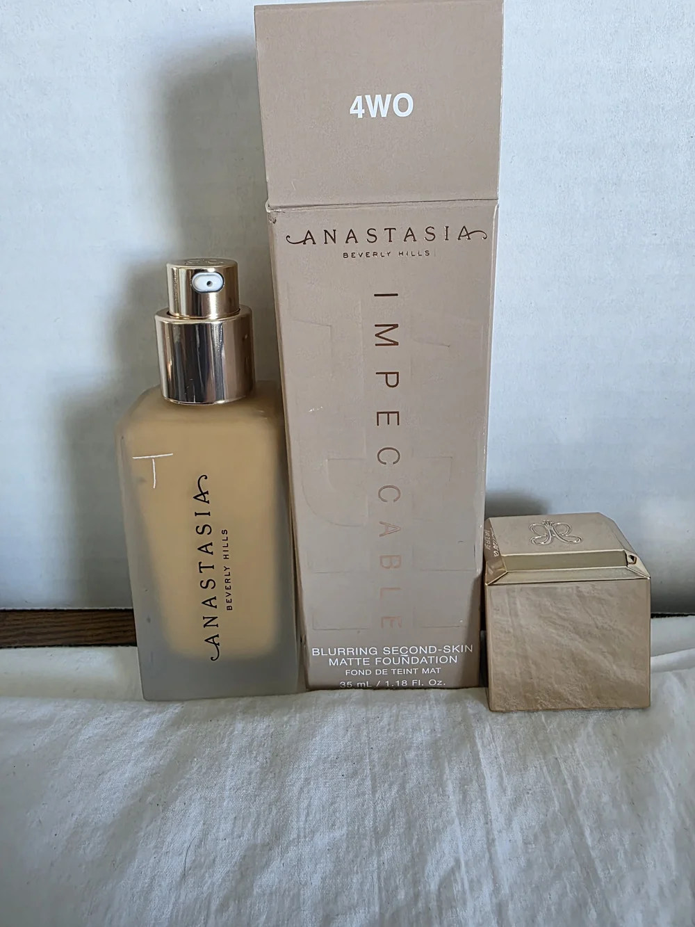 Anastasia Beverly Hills Liquid Foundation -4WO